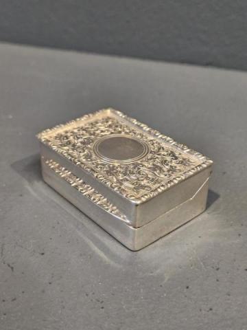 Antique Edwardian Silver Table Snuff by Walker and Hall of Birmingham at Sturmans Antiques silver for sale 