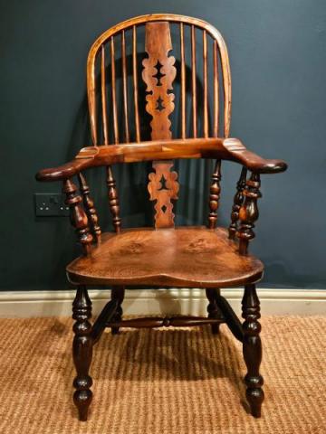 Antique Windsor Chair at Sturmans Antiques furniture for sale