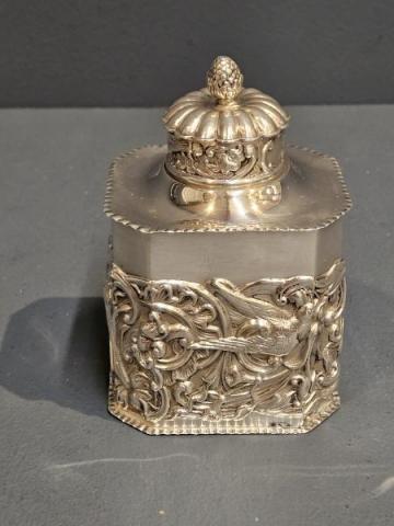 Antique Superb Victorian 5.3 Troy Oz Silver Tea Caddy by William Comyns at Sturmans Antiques silver for sale