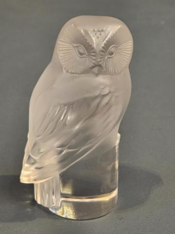 Lalique Hibou Owl at Sturmans Antiques Lalique for sale