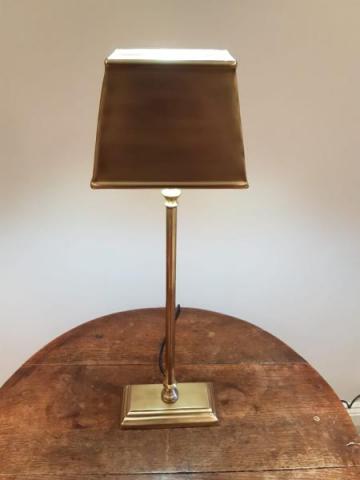 Contemporary lamp Antiqued Brass Finish Candlestick Lamp 